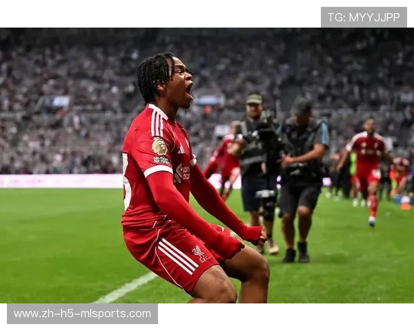 利物浦前场逼抢训练更凶：打造前场铁血防线